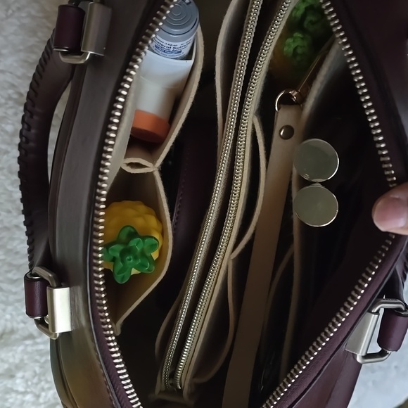 PURSE Organizer Insert. Keep The Inside Of Your Bags CLEAN And Organized - Picture 4 of 5